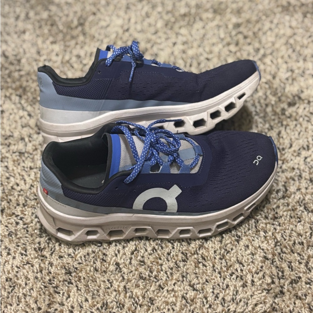 On Running Cloud Monsters size 8.5! Good Condition!